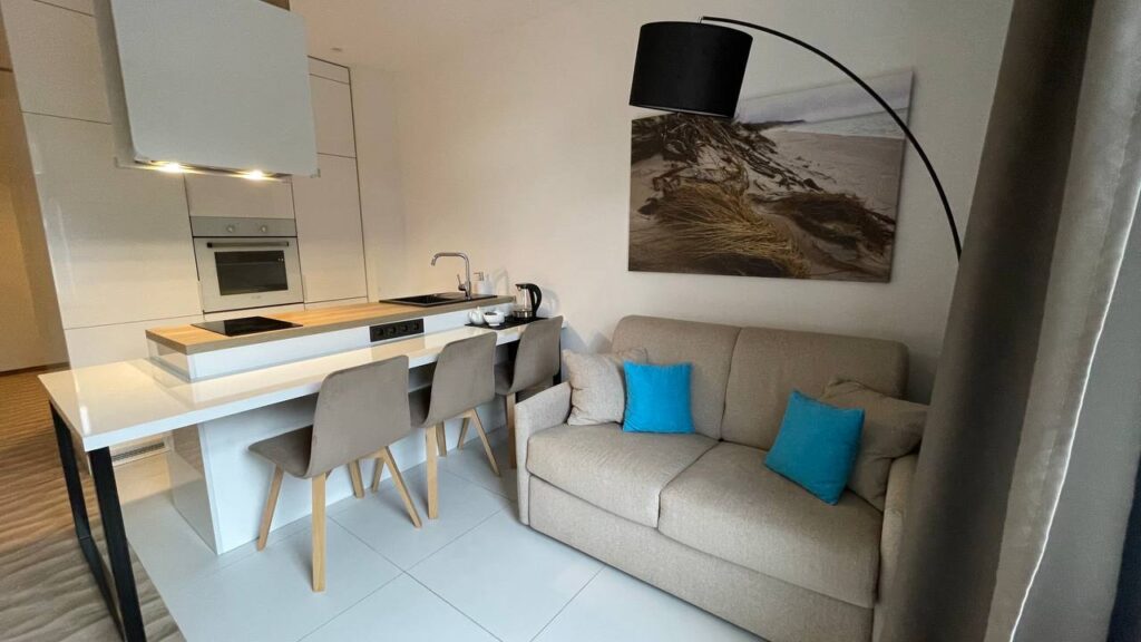 Квадратный метр в новостройках Омска подорожал на 7 % за последние 12 месяцев.